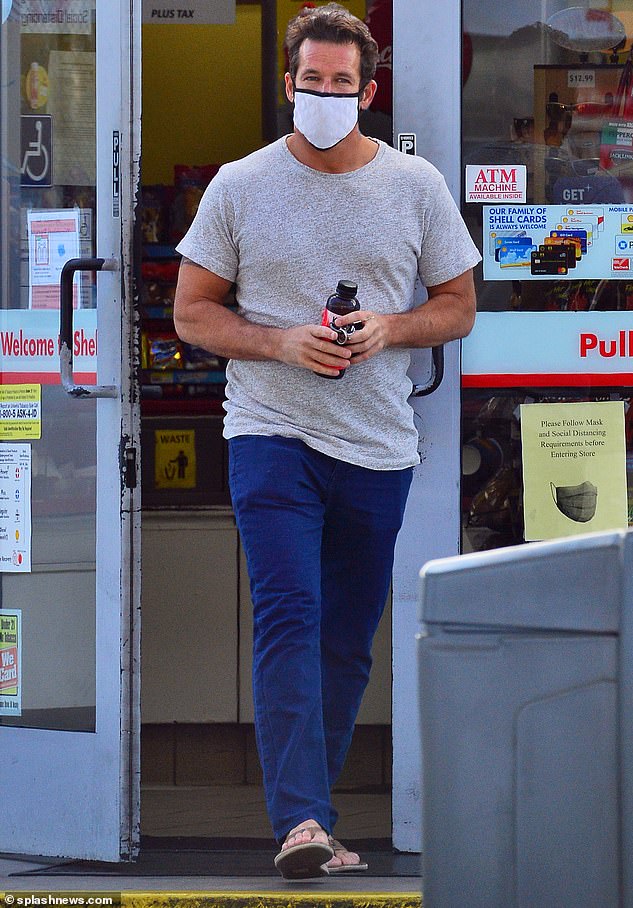 Braunwyn Windham-Burke's husband Sean steps out in Newport Beach